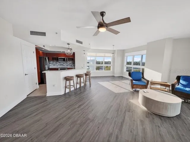$399,900 | 241 Riverside Drive, Unit 510, Daytona Beach, FL 32117