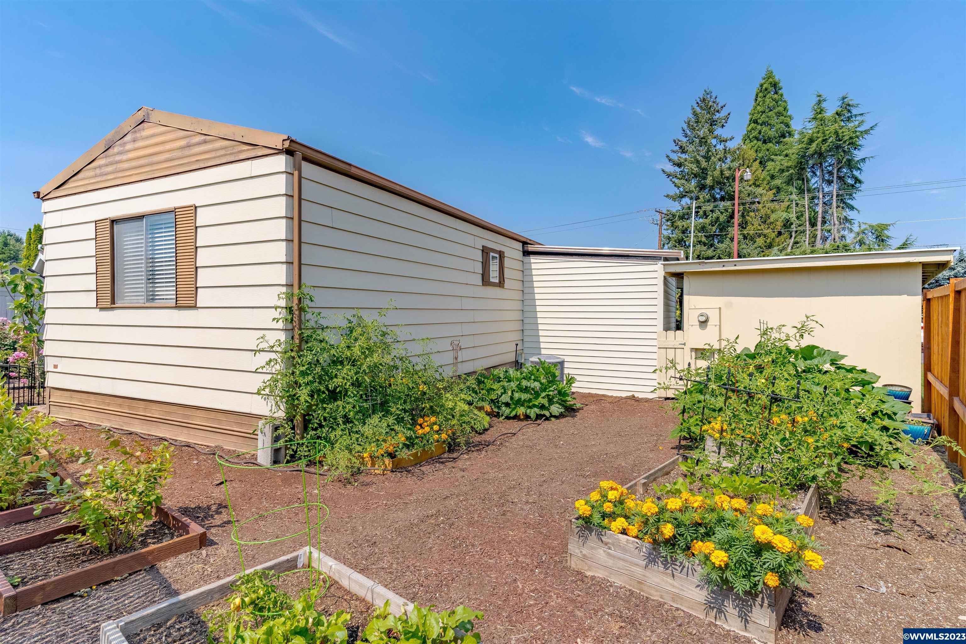 4244 Hazelgreen Road Northeast Salem, OR 97305 - Photo 28 of 30 Gallery Image 28