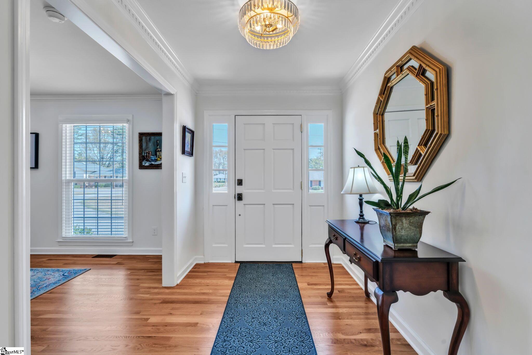 28 Isbell Lane Greenville, SC 29607 - Photo 4 of 36 Gallery Image 4