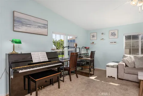 $335,000 | 5815 East La Palma Avenue, Unit 302, Anaheim, CA 92807