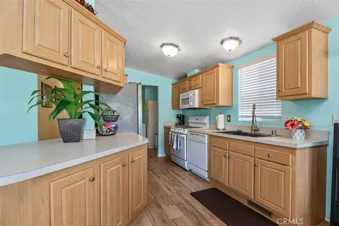 $335,000 | 5815 East La Palma Avenue, Unit 302, Anaheim, CA 92807