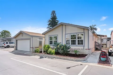 $335,000 | 5815 East La Palma Avenue, Unit 302, Anaheim, CA 92807