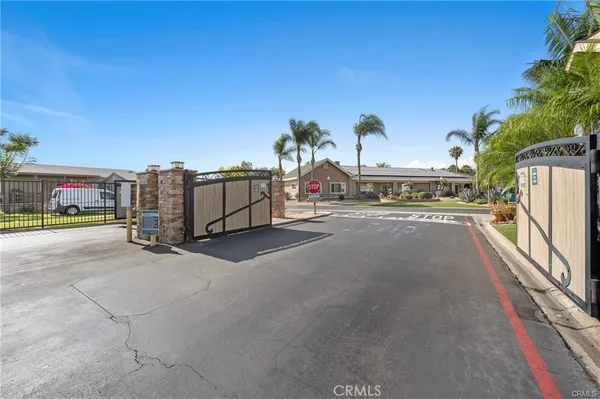 $335,000 | 5815 East La Palma Avenue, Unit 302, Anaheim, CA 92807
