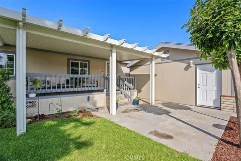 $335,000 | 5815 East La Palma Avenue, Unit 302, Anaheim, CA 92807