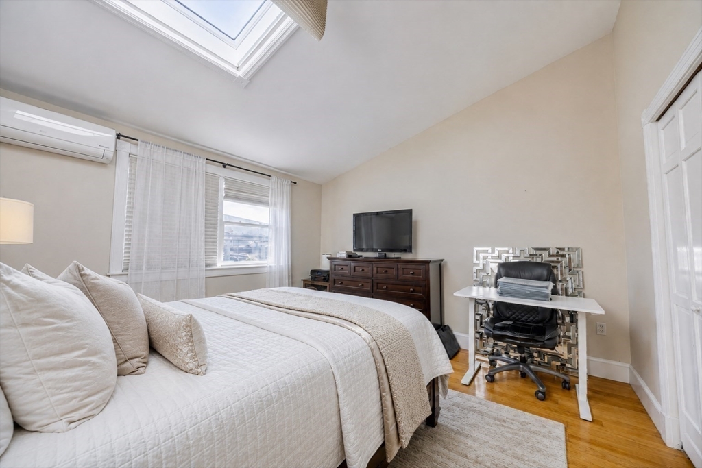 90 Washington Street, Unit B Boston, MA 02129 - Photo 6 of 9