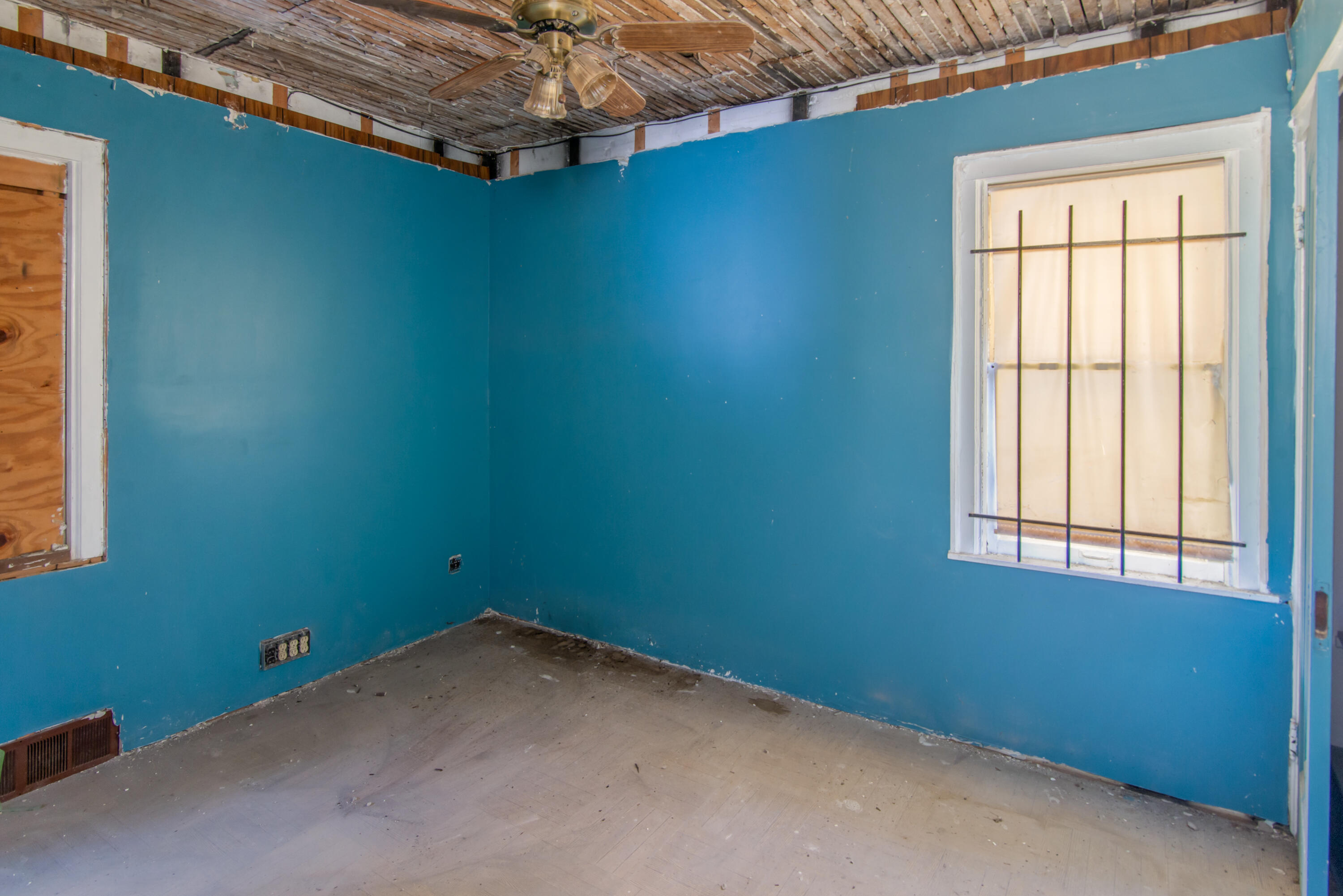 14741 Coram Street Detroit, MI 48205 - Photo 13 of 30 13