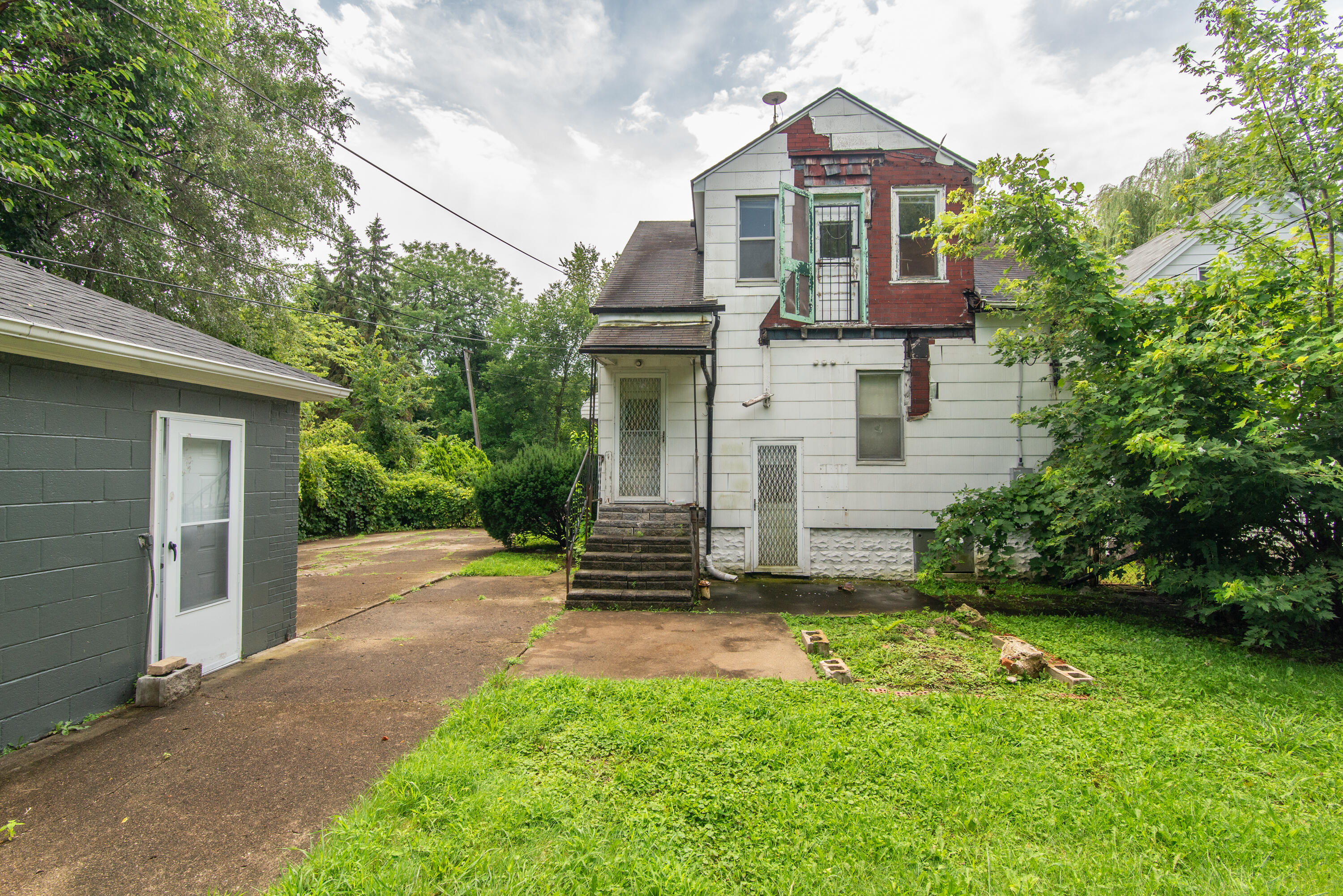 14741 Coram Street Detroit, MI 48205 - Photo 26 of 30 DSC_0888