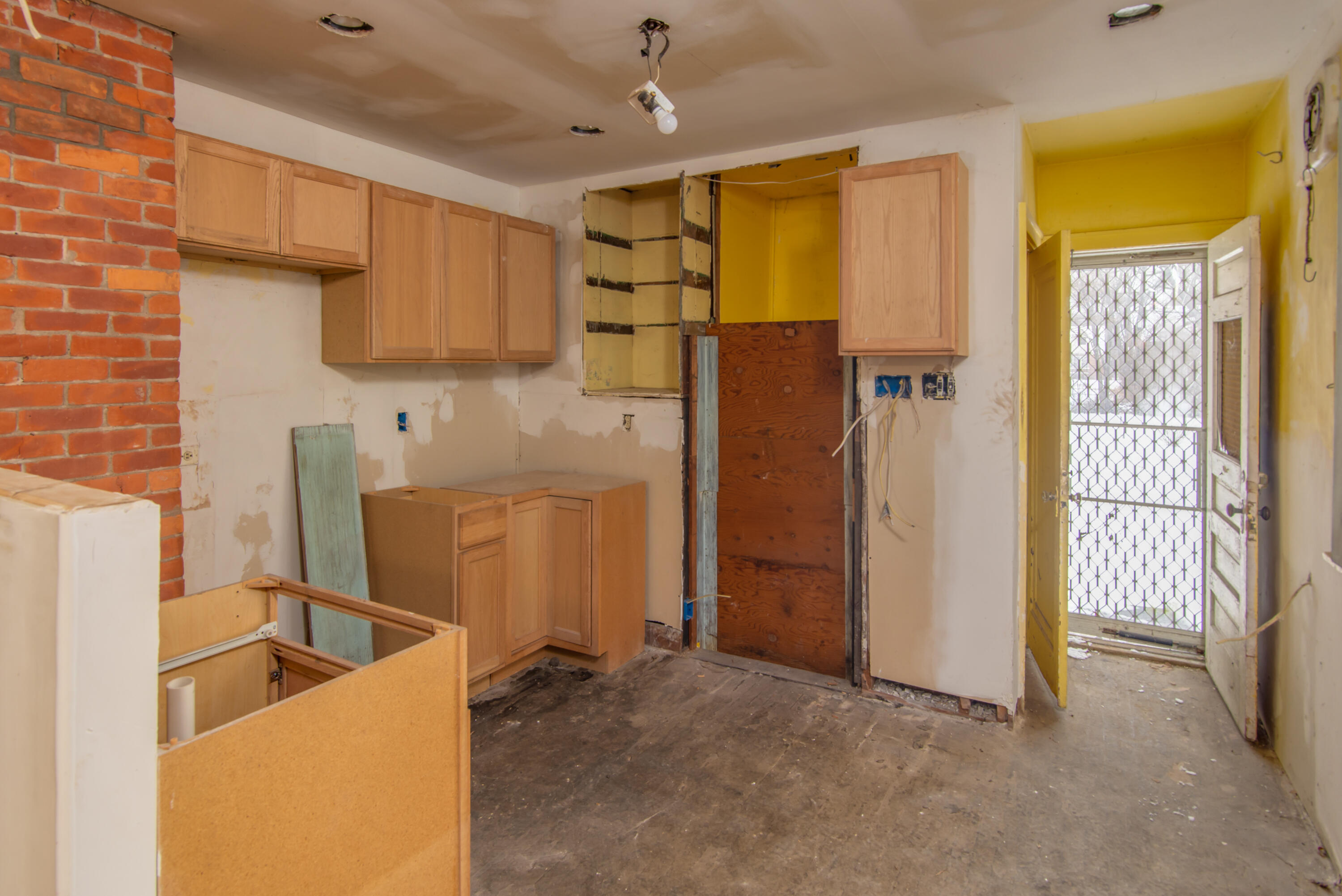 14741 Coram Street Detroit, MI 48205 - Photo 9 of 30 9