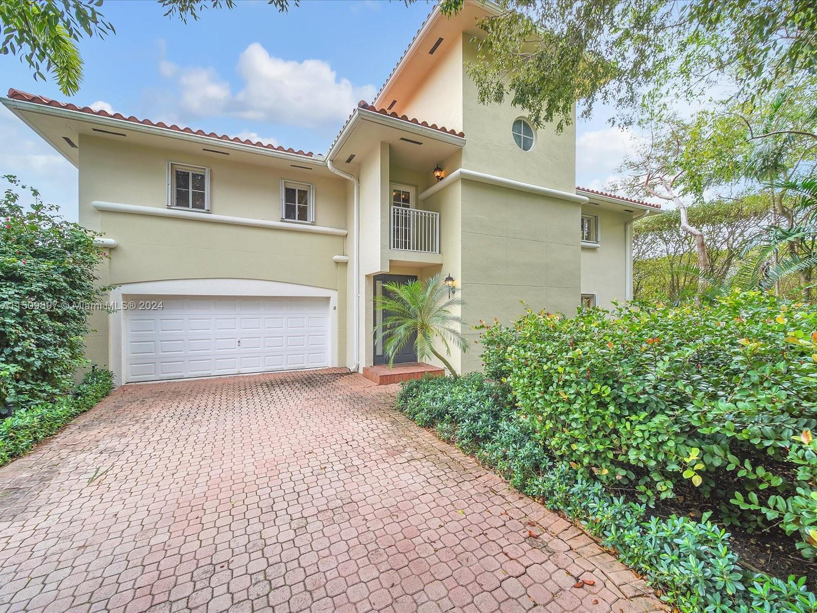 3002 Northeast Quayside Ter Unit 21