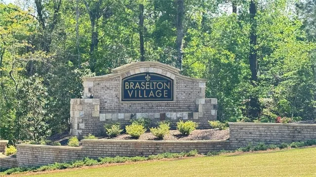 $2,400 | 61 Biltmore Place, Braselton, GA 30517