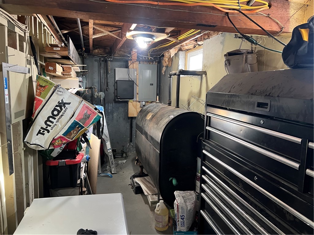 35 Welfare Avenue Warwick, RI 02888 - Photo 35 of 42