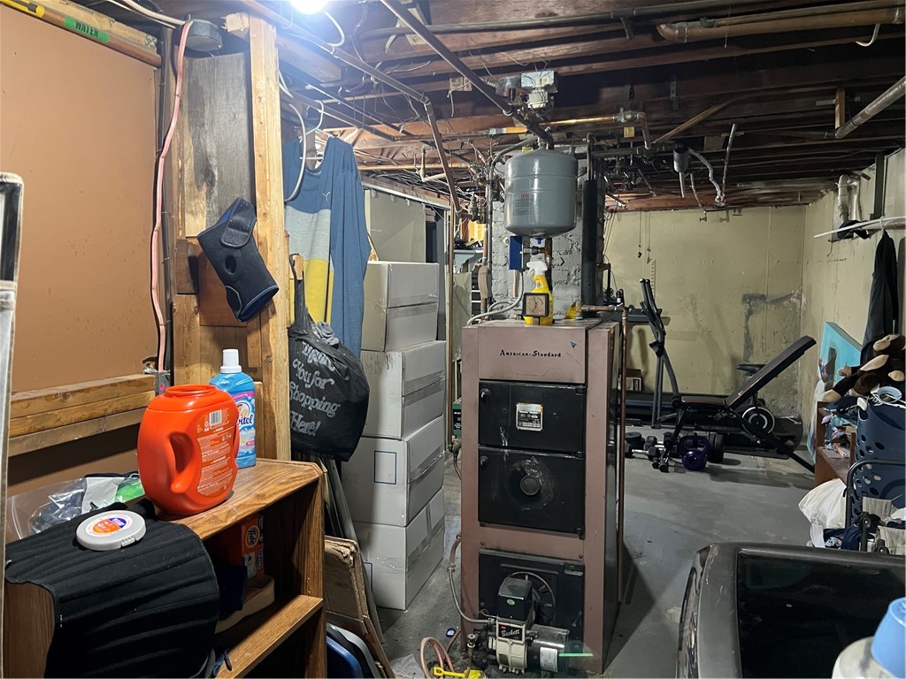 35 Welfare Avenue Warwick, RI 02888 - Photo 39 of 42