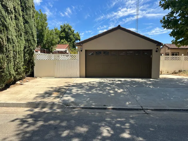 $489,000 | 1441 Kern Street, Newman, CA 95360