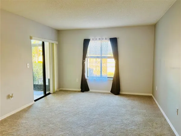 $1,800 | 6211 Timberlake Drive, Unit B9, Sarasota, FL 34243