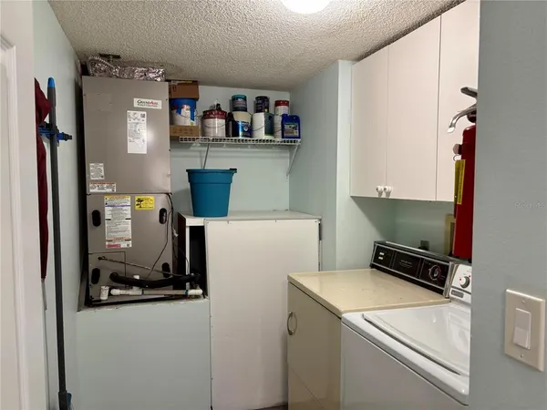 $1,800 | 6211 Timberlake Drive, Unit B9, Sarasota, FL 34243
