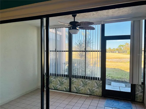 $1,800 | 6211 Timberlake Drive, Unit B9, Sarasota, FL 34243