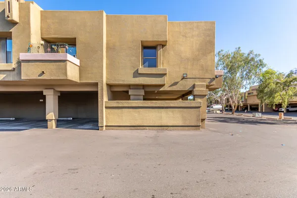 $235,000 | 1432 West Emerald Avenue, Unit 681, Mesa, AZ 85202