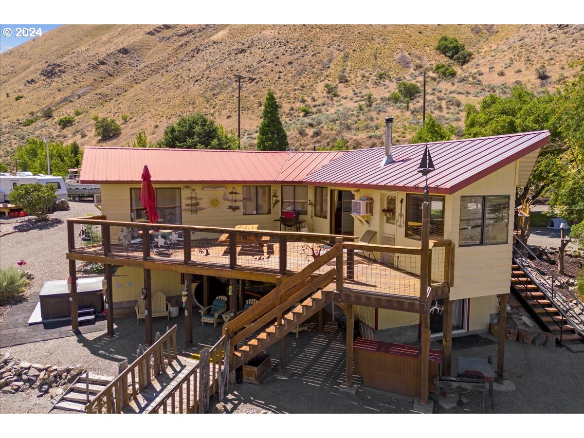 36657 Snake River Road Huntington, OR 97907 - Photo 1 of 42 Gallery Image 1