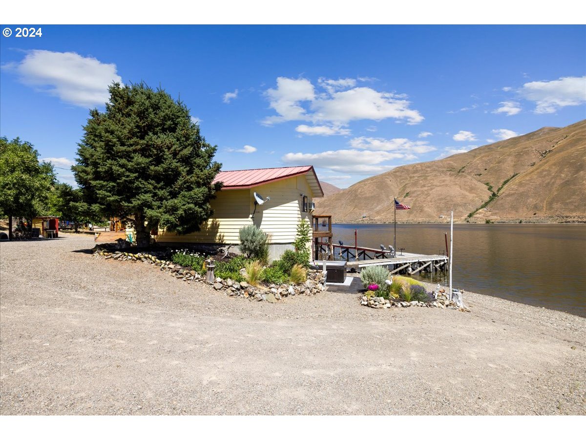36657 Snake River Road Huntington, OR 97907 - Photo 19 of 42 Gallery Image 19