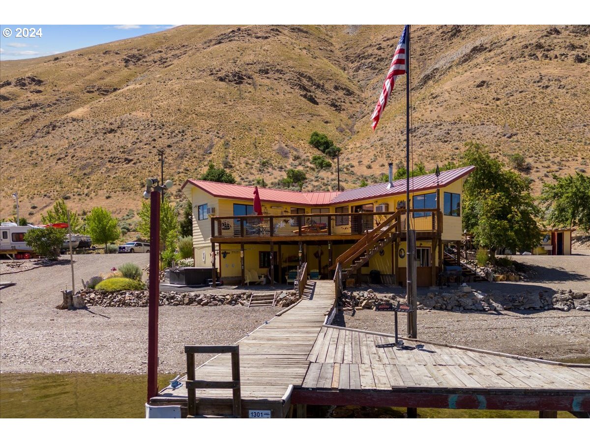 36657 Snake River Road Huntington, OR 97907 - Photo 2 of 42 Gallery Image 2