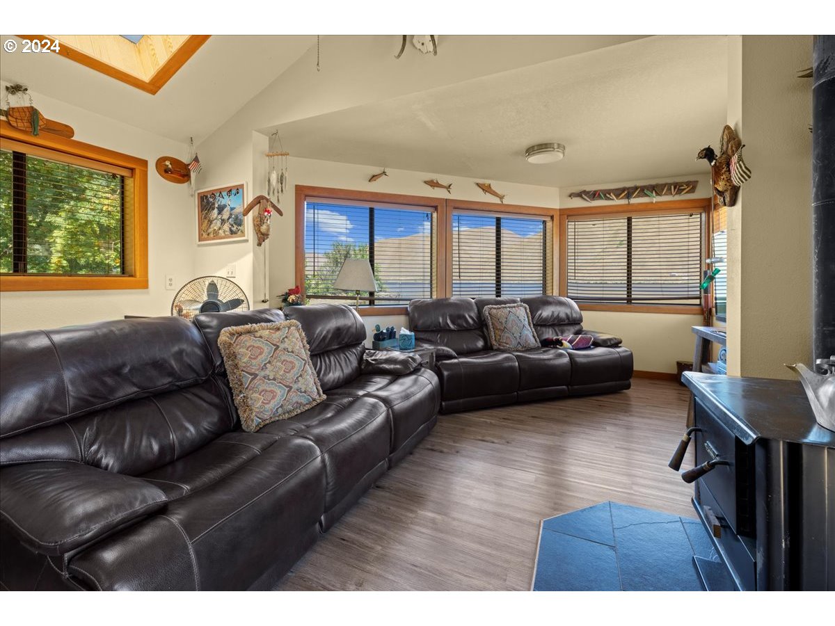 36657 Snake River Road Huntington, OR 97907 - Photo 26 of 42 Gallery Image 26