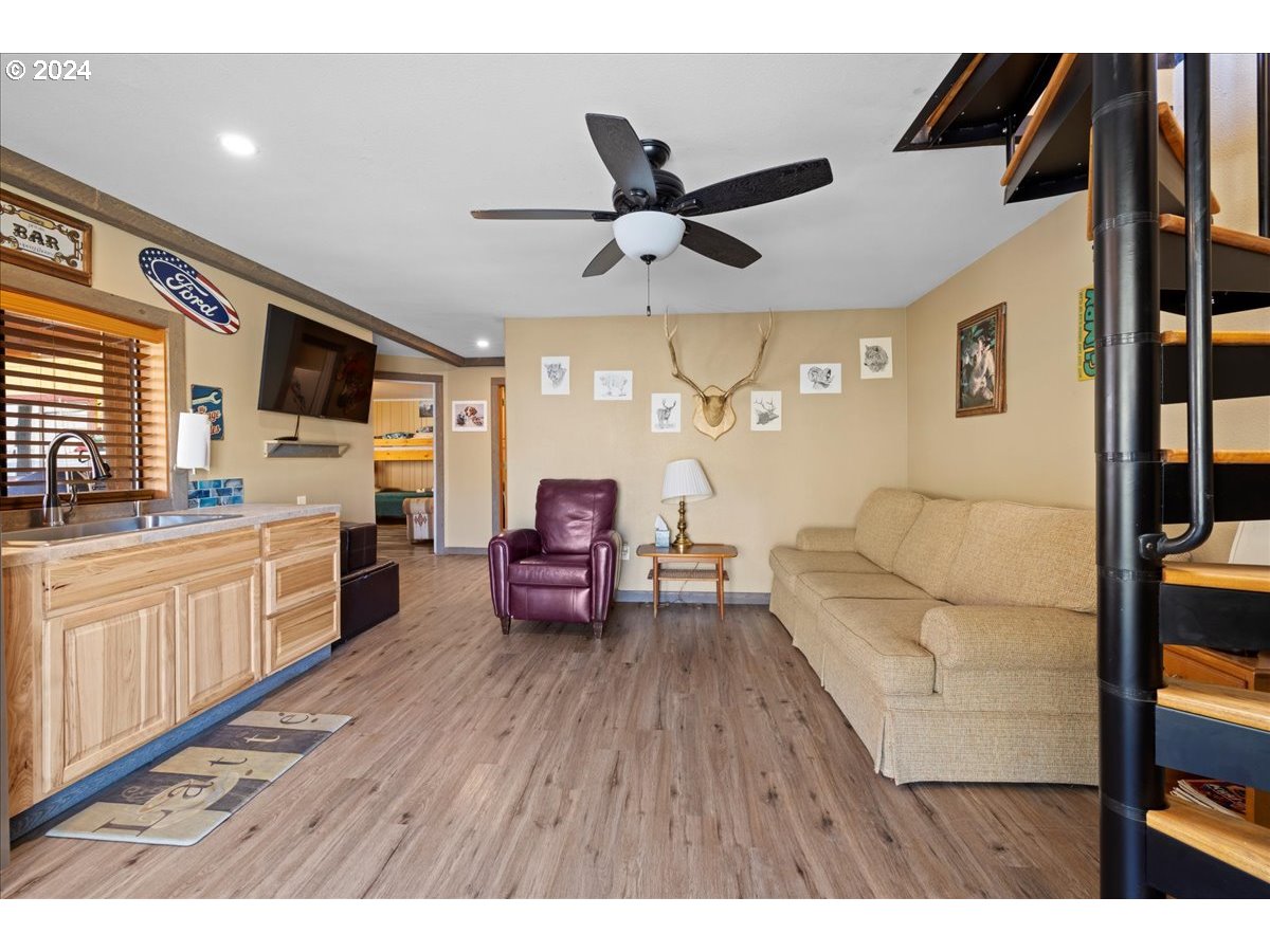 36657 Snake River Road Huntington, OR 97907 - Photo 38 of 42 Gallery Image 38
