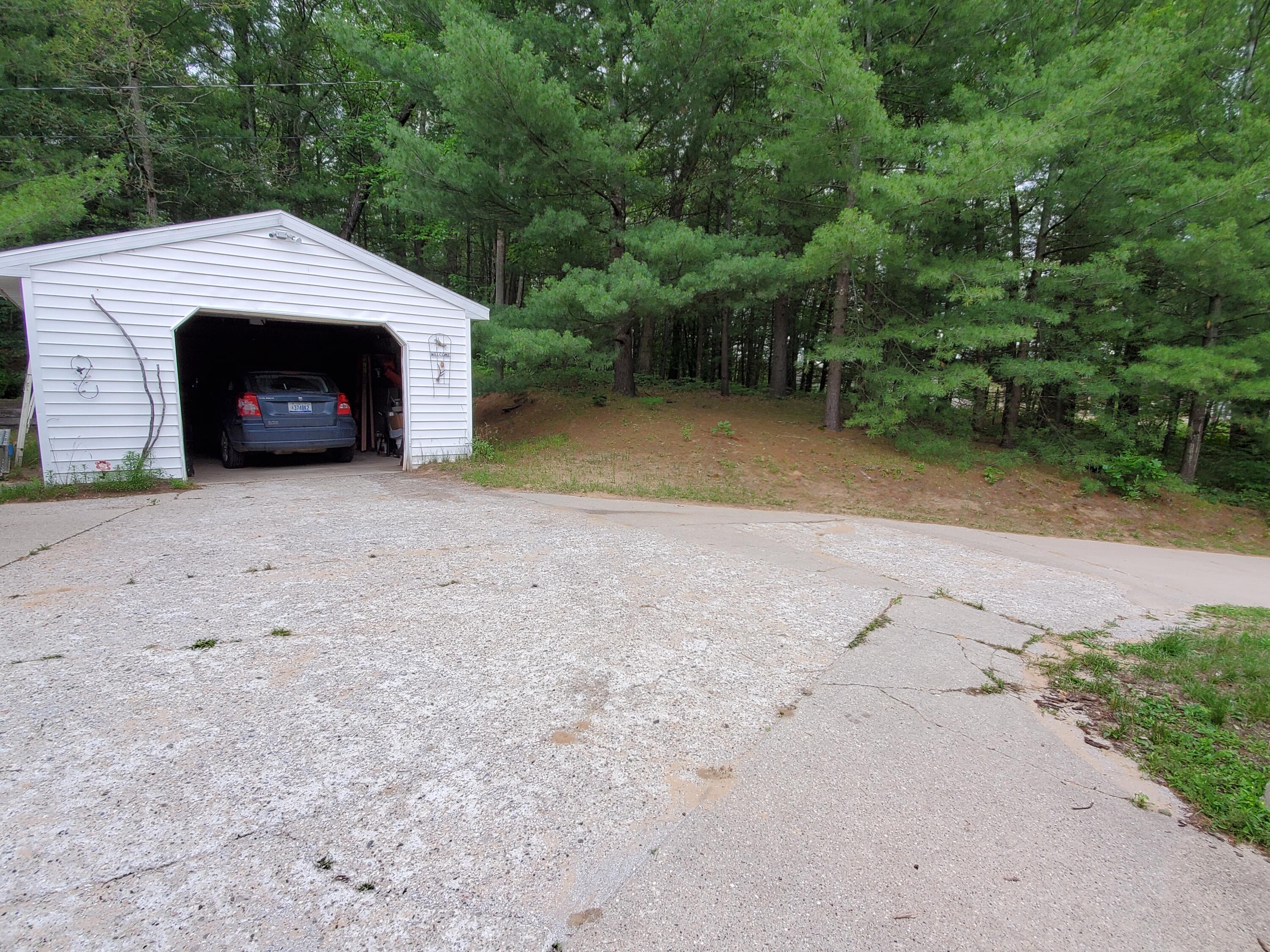 3631 Bass Lake Road Pierson, MI 49339 - Photo 3 of 28 20210628_155715