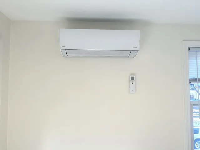 $2,200 | 381 South Main Street, Unit 2, Haverhill, MA 01835