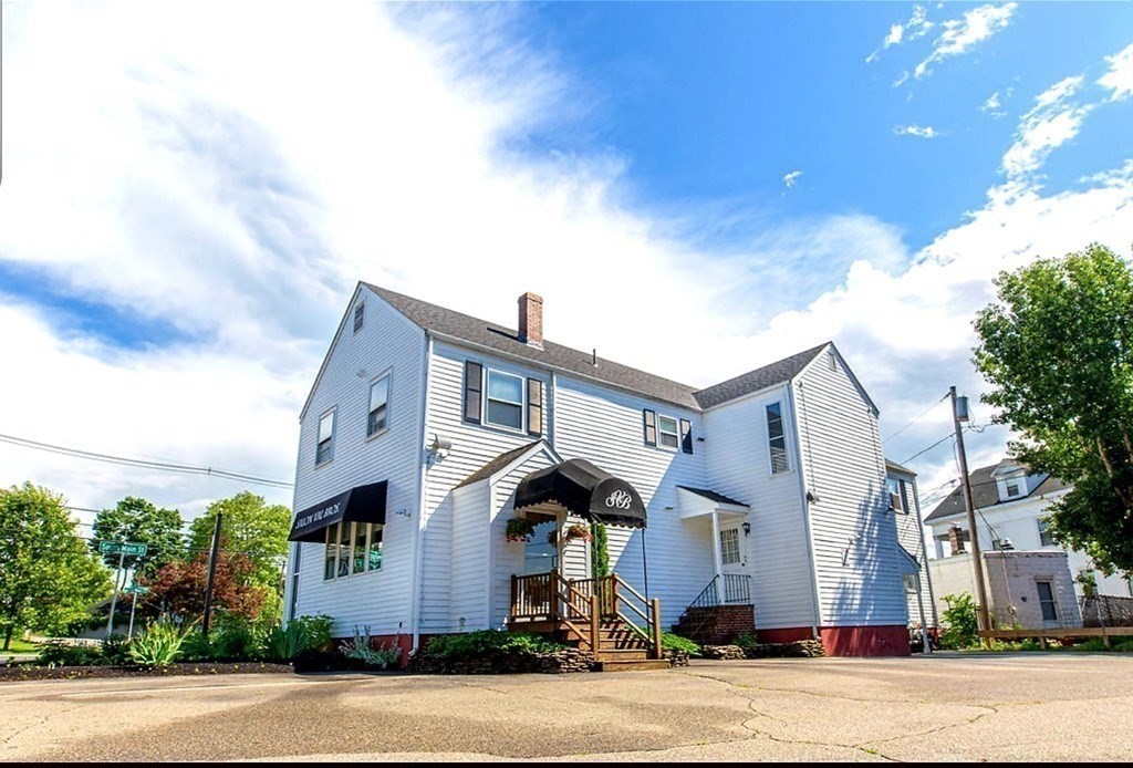 381 South Main Street, Unit 2 Haverhill, MA 01835 - Photo 18 of 18 a front view of a building
