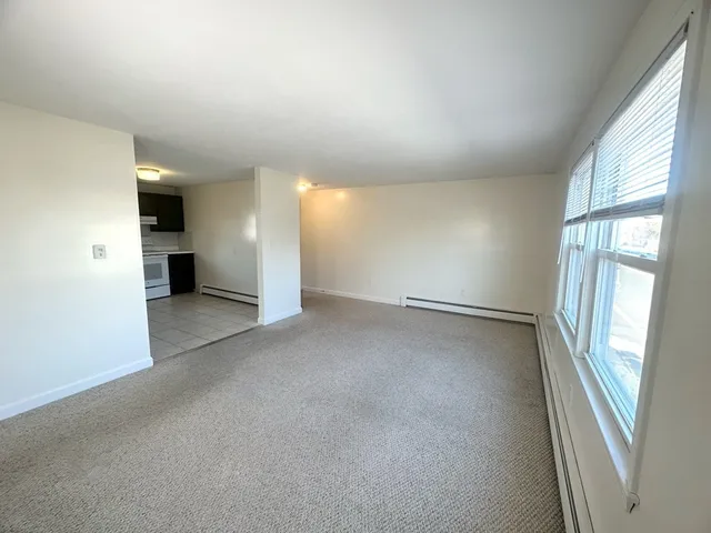 $2,200 | 381 South Main Street, Unit 2, Haverhill, MA 01835