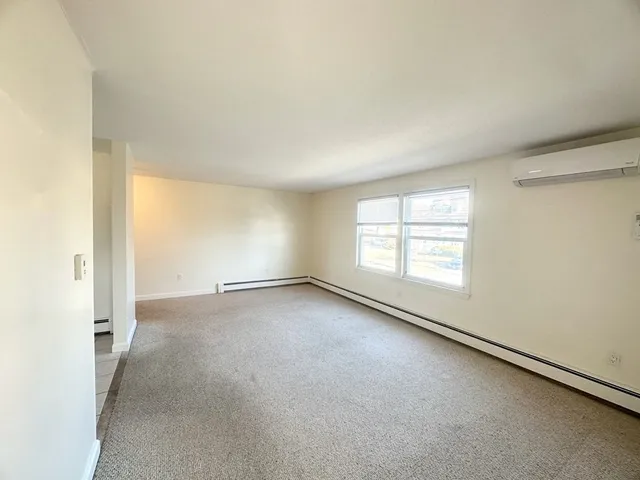 $2,200 | 381 South Main Street, Unit 2, Haverhill, MA 01835