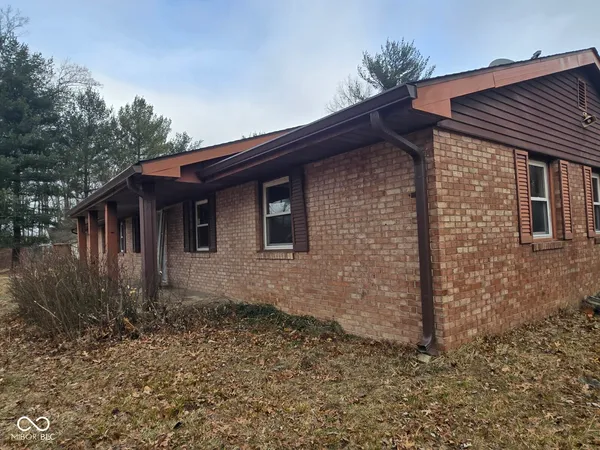 $159,000 | 3687 North Countryside Drive, Terre Haute, IN 47803