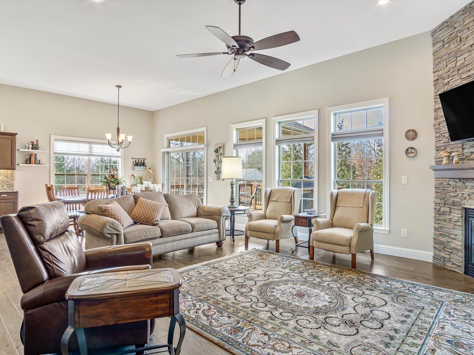 1313 Rutledge Drive Troy, IL 62294 - Photo 5 of 32