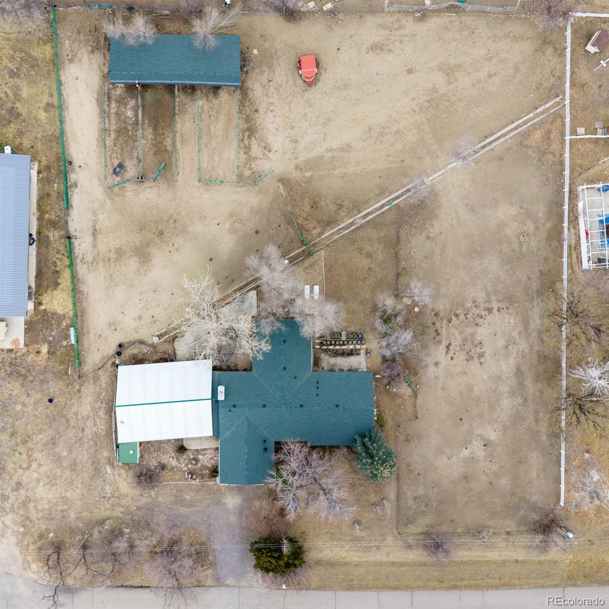 6263 Laodicea Road Longmont, CO 80503 - Photo 4 of 45