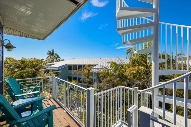 $3,000,000 | 206 Church Street North, Bradenton Beach, FL 34217