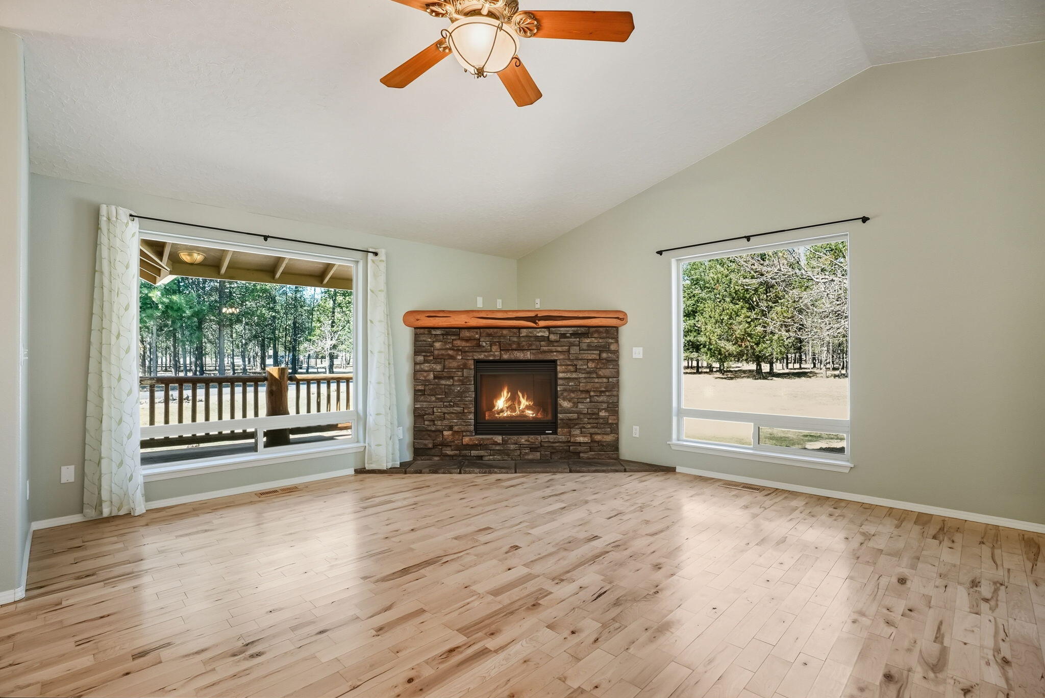 52220 Dorrance Meadow Road La Pine, OR 97739 - Photo 19 of 56 36-web-or-mls-Riley_Visuals_036