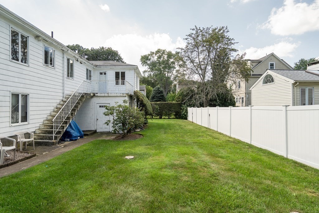 52 Cottonwood Road Wellesley, MA 02482 - Photo 3 of 20