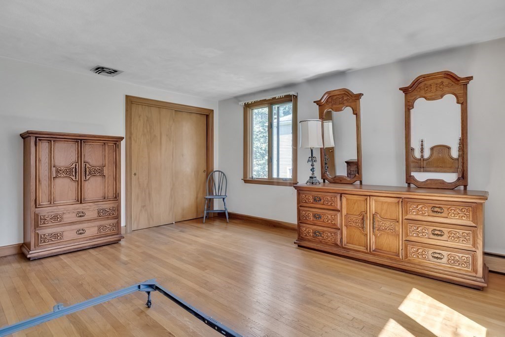 52 Cottonwood Road Wellesley, MA 02482 - Photo 8 of 20