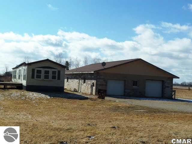 5485 West Brooks Road St. Louis, MI 48880 - Photo 13 of 20 1766903-12.JPG