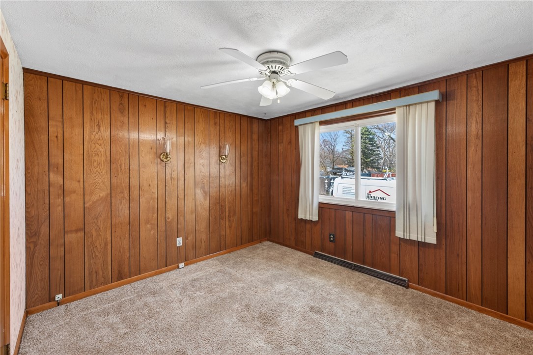 88 Bly Street Warwick, RI 02888 - Photo 20 of 33