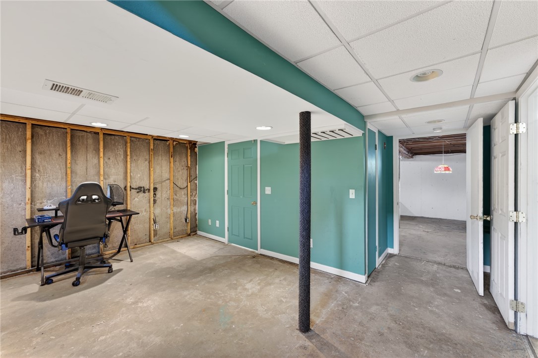 88 Bly Street Warwick, RI 02888 - Photo 25 of 33