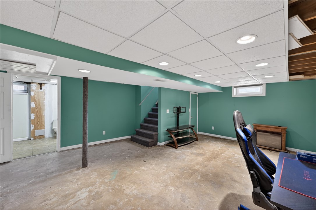 88 Bly Street Warwick, RI 02888 - Photo 26 of 33