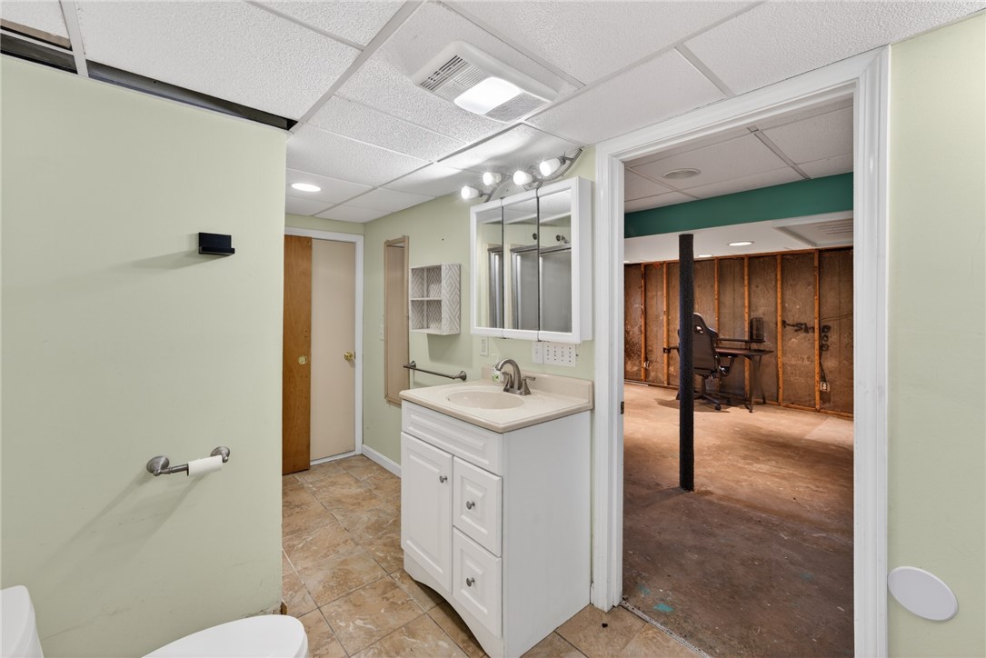 88 Bly Street Warwick, RI 02888 - Photo 31 of 33