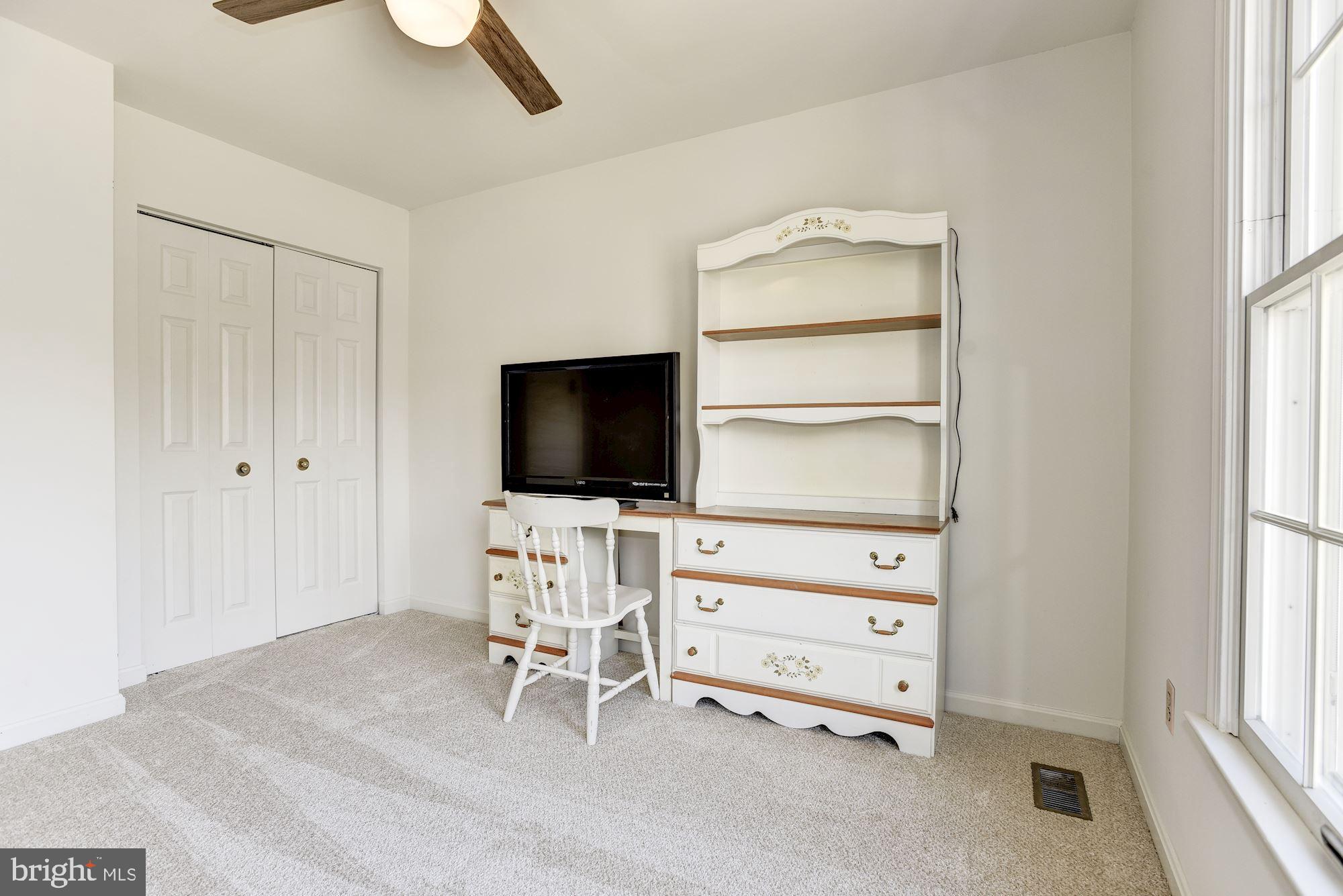 9519 Stoneoak Road Baltimore, MD 21236 - Photo 21 of 39 Bedroom