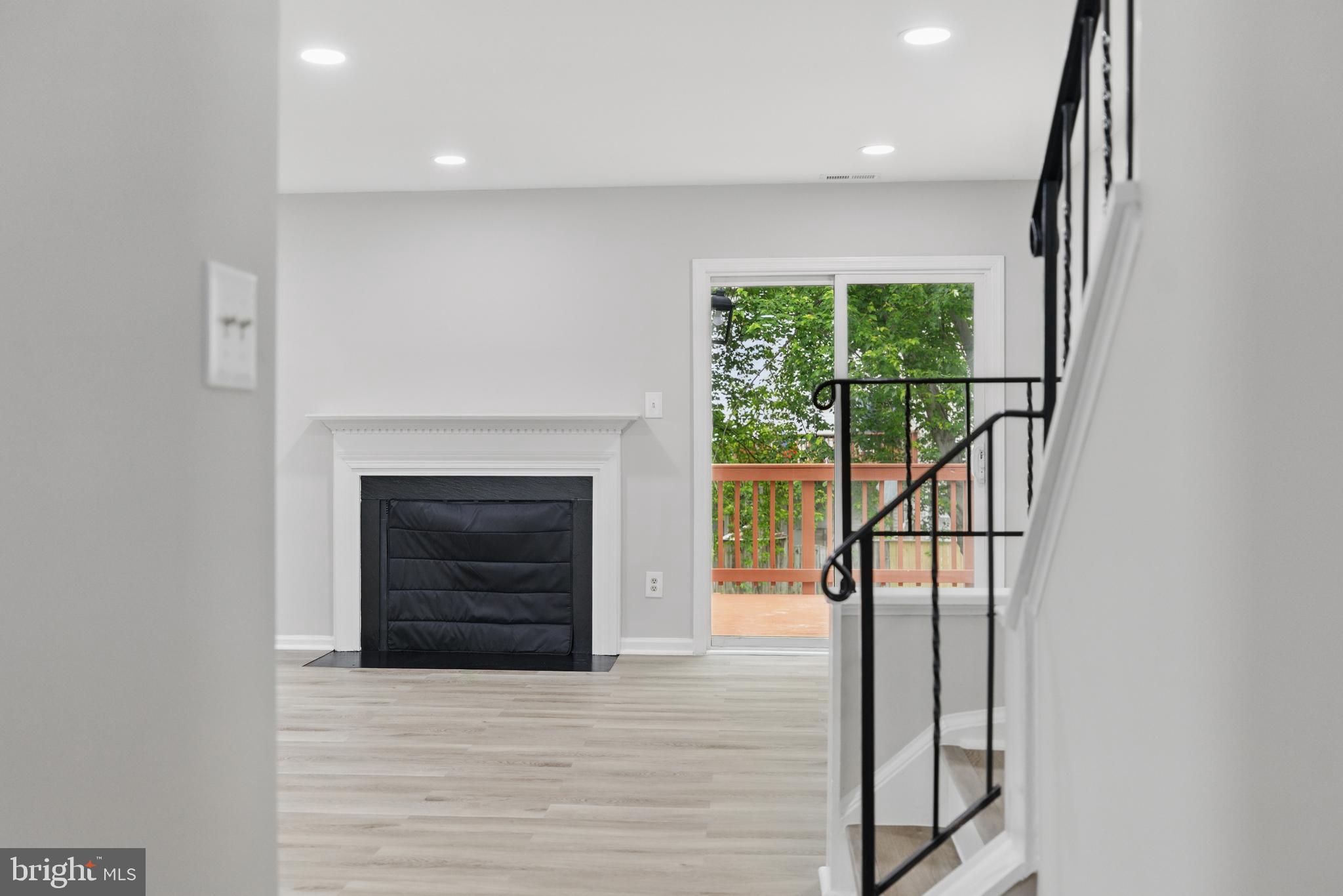 4038 Spring Run Court, Unit 7A Chantilly, VA 20151 - Photo 12 of 40 Gallery Image 12