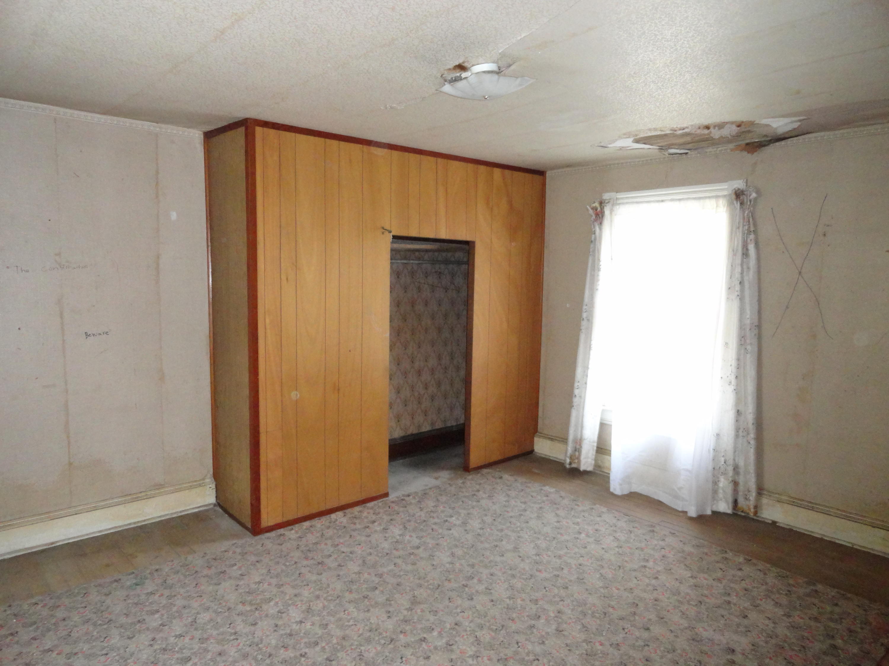 244 Roxbury Street Clifton Forge, VA 24422 - Photo 13 of 15 Bedroom upper