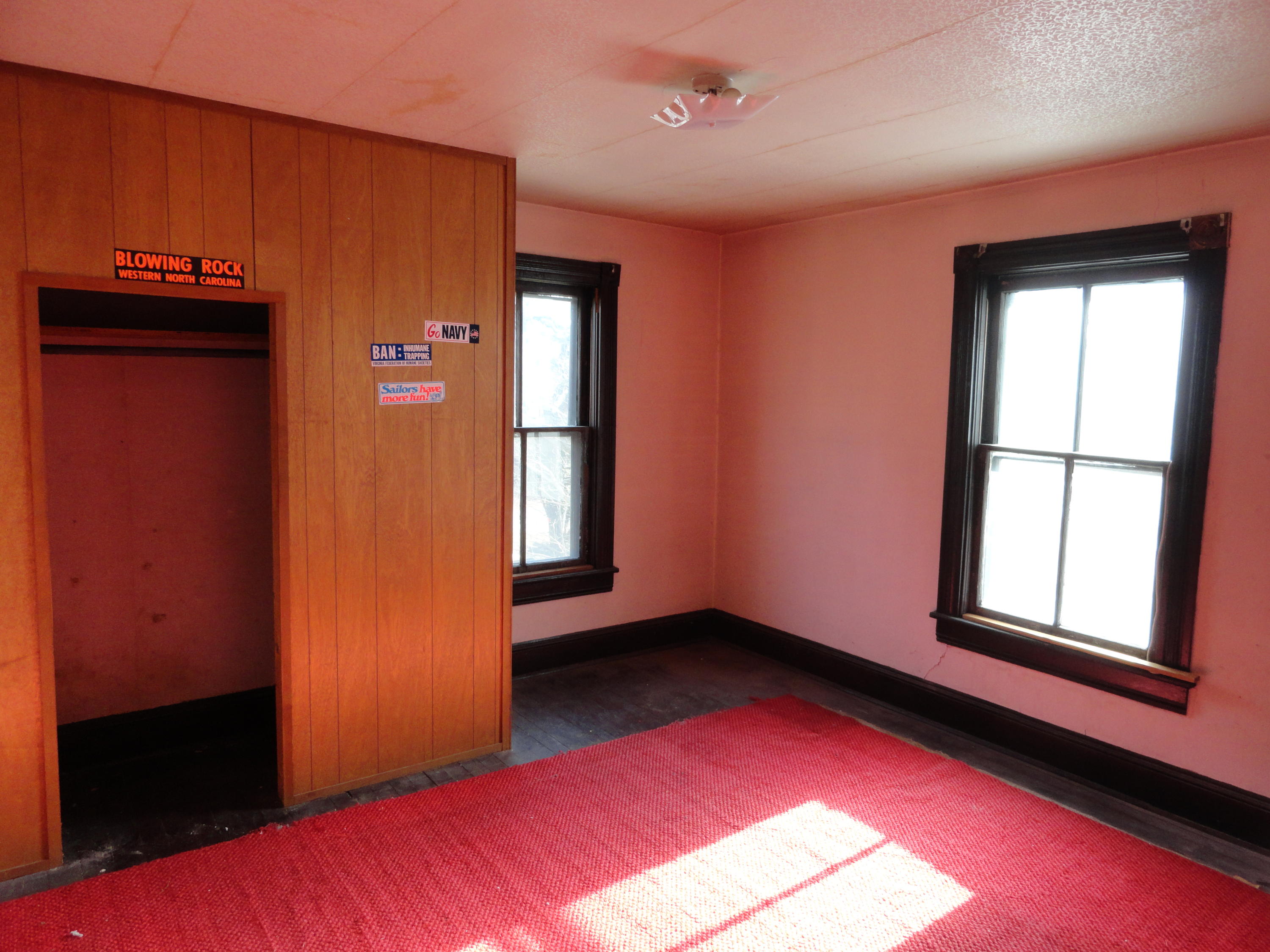 244 Roxbury Street Clifton Forge, VA 24422 - Photo 14 of 15 Bedroom Upper