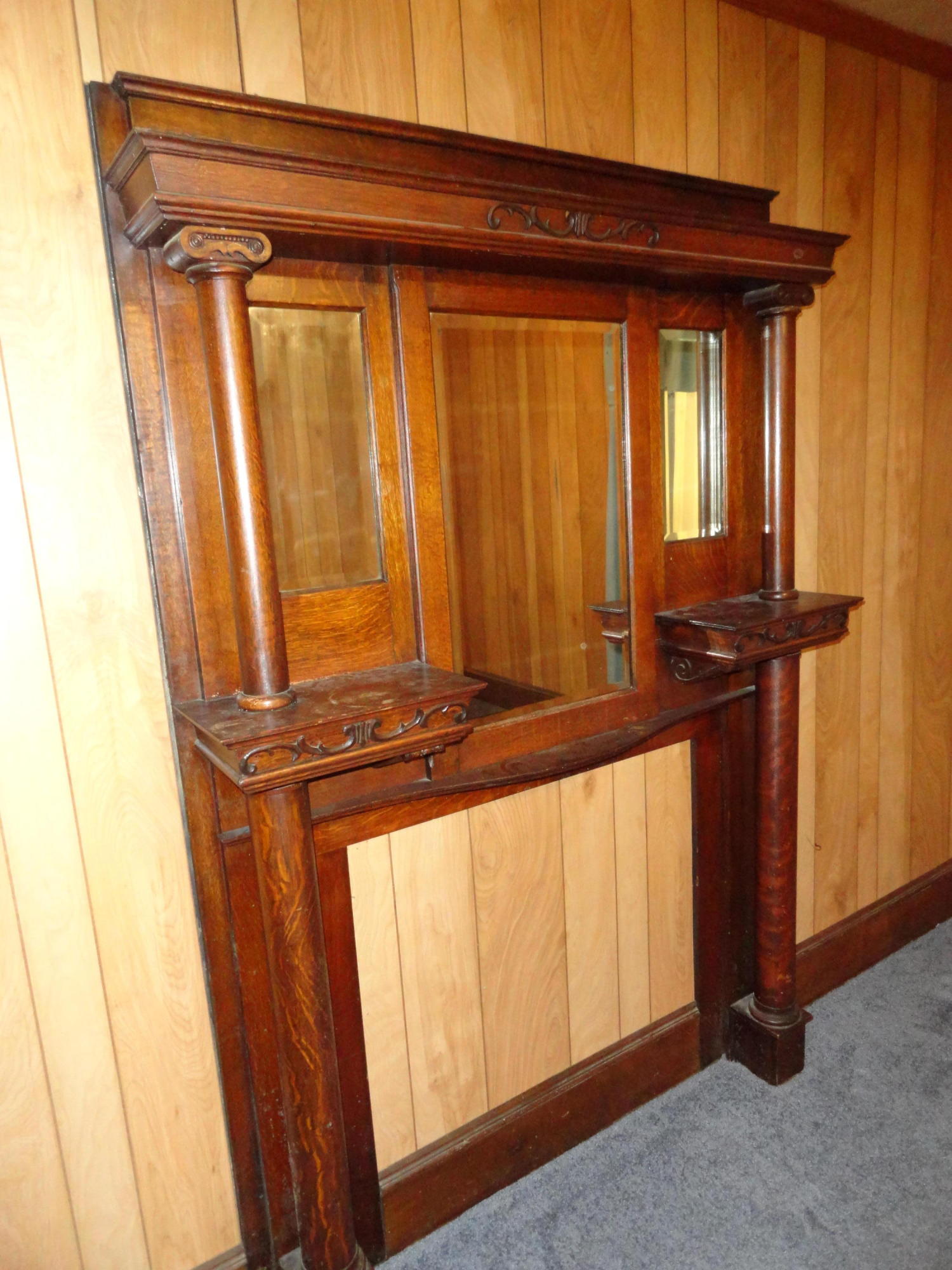 244 Roxbury Street Clifton Forge, VA 24422 - Photo 5 of 15 Mantle