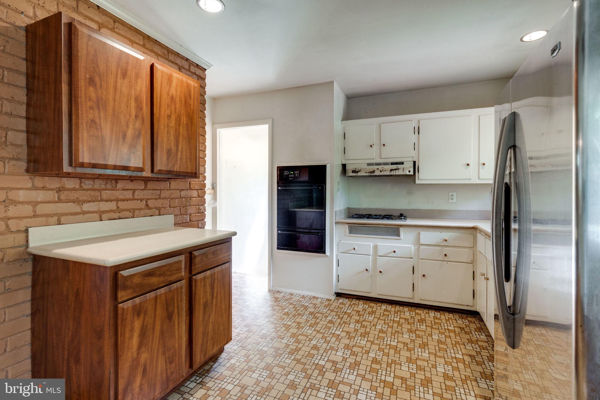 7410 Long Pine Drive Springfield, VA 22151 - Photo 21 of 53 Kitchen