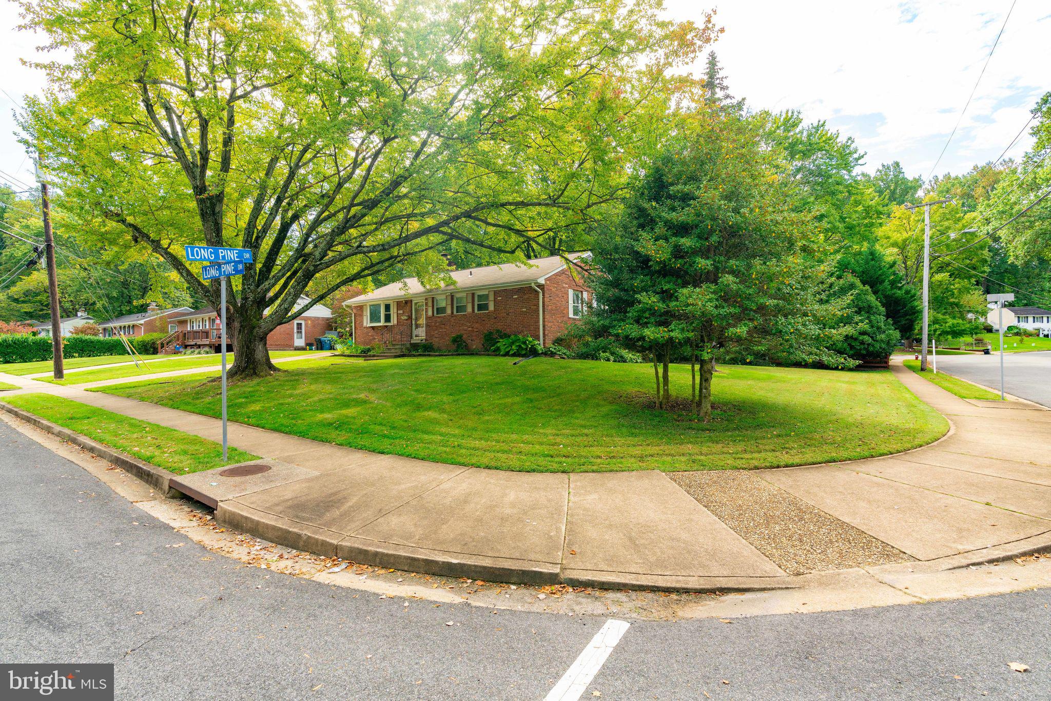 7410 Long Pine Drive Springfield, VA 22151 - Photo 4 of 53